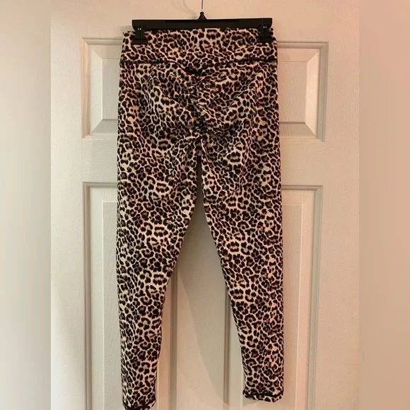Leopard Print Leggings Zyia 2 - Picture 3 of 6